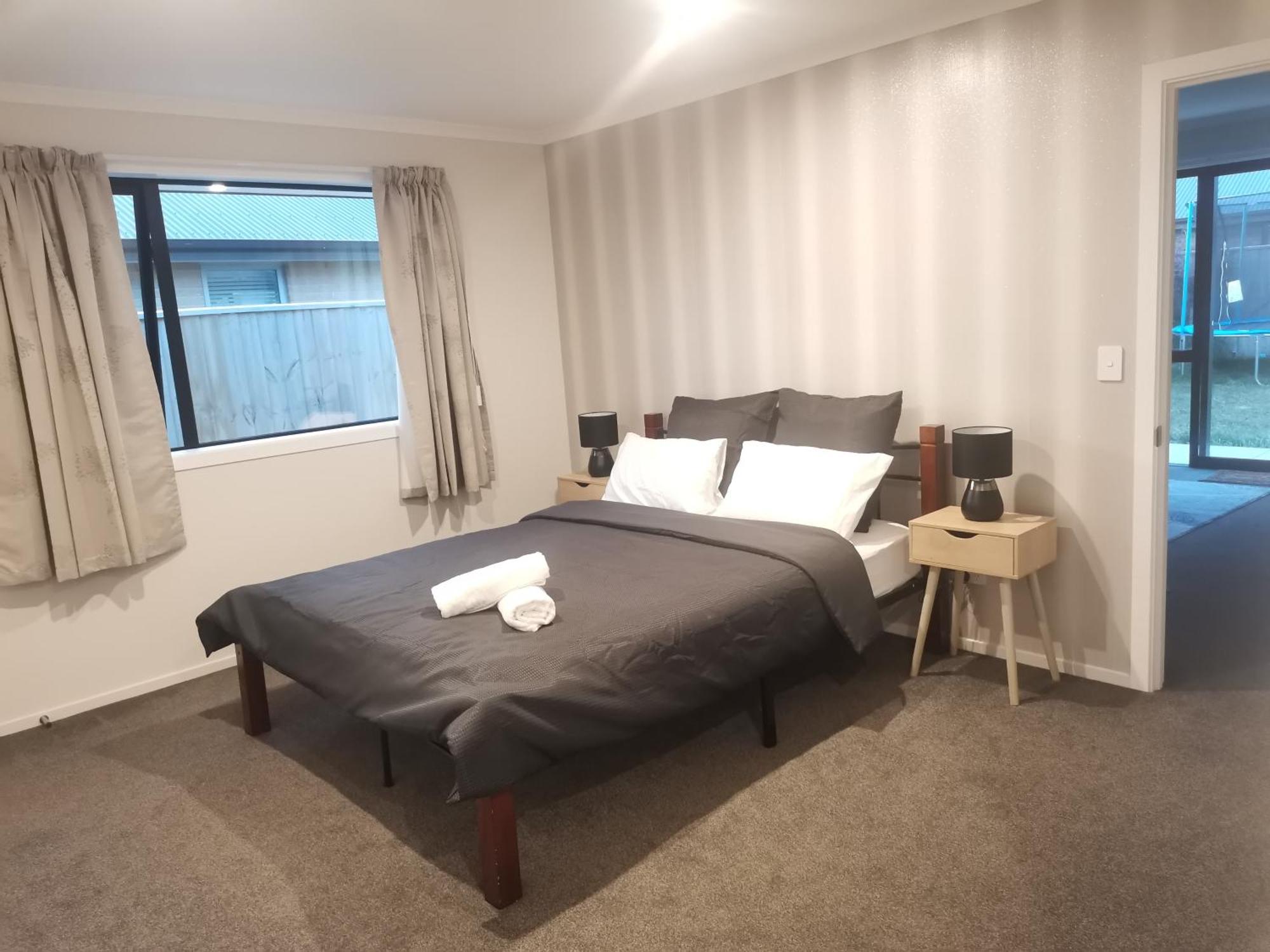 Stylish Private Guest House Ensuite Only ロールストン エクステリア 写真